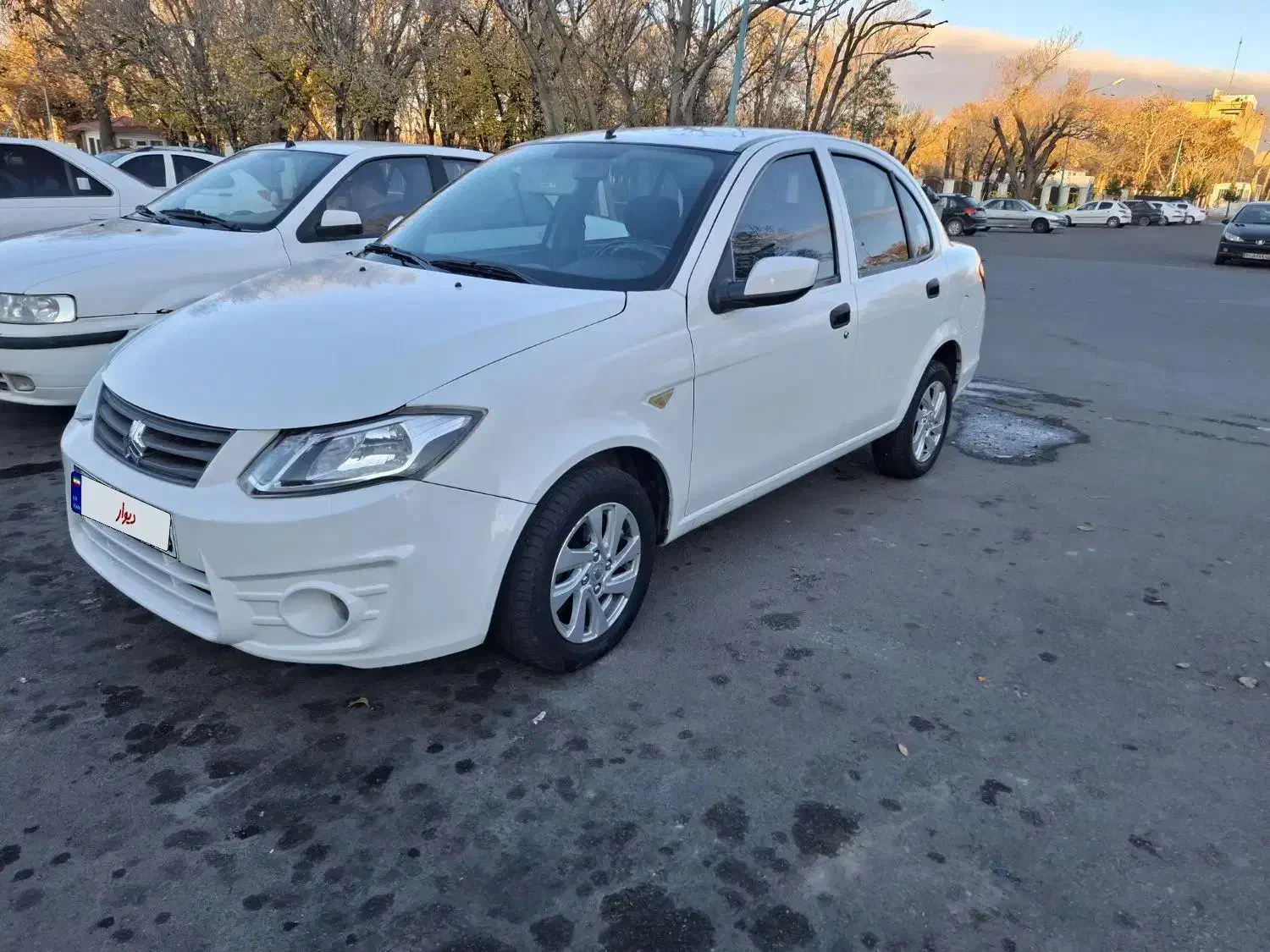 ساینا مدل ۹۷ کم کارکرد|خودرو سواری و وانت|تبریز, |دیوار