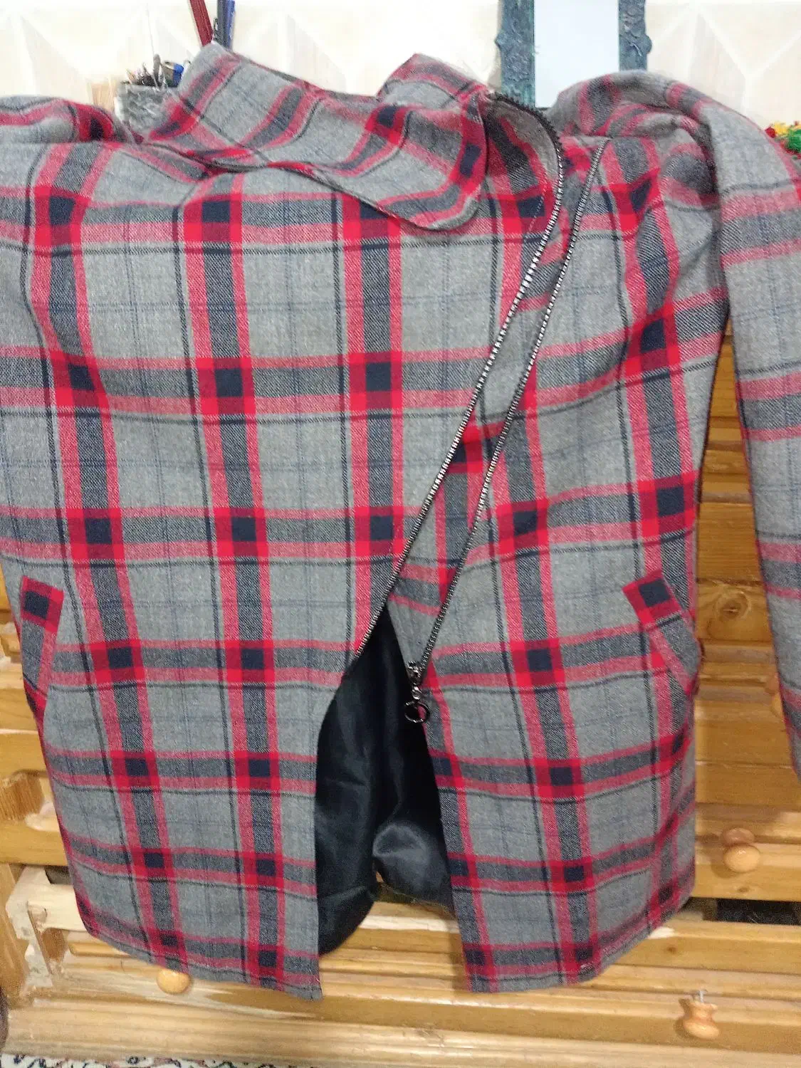 پالتو دخترونع|لباس|شیروان (خراسان), |دیوار