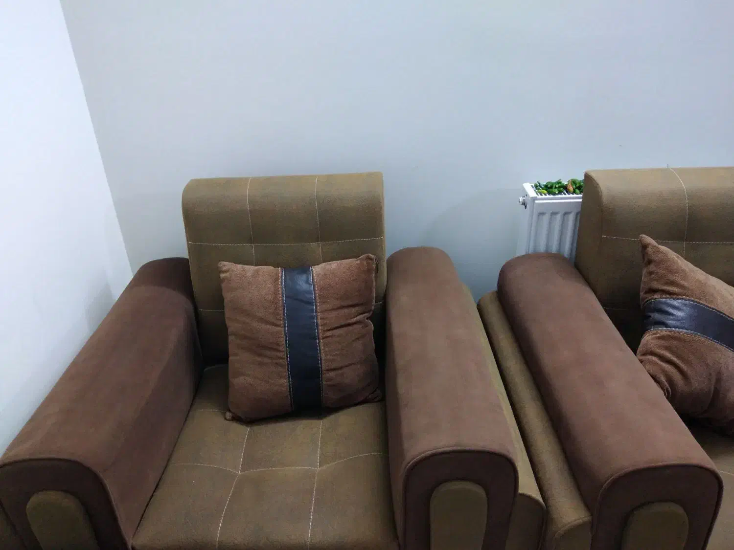 مبل راحتی بسیارتمیزومرتب|مبلمان خانگی و میز عسلی|مشهد, امیریه|دیوار