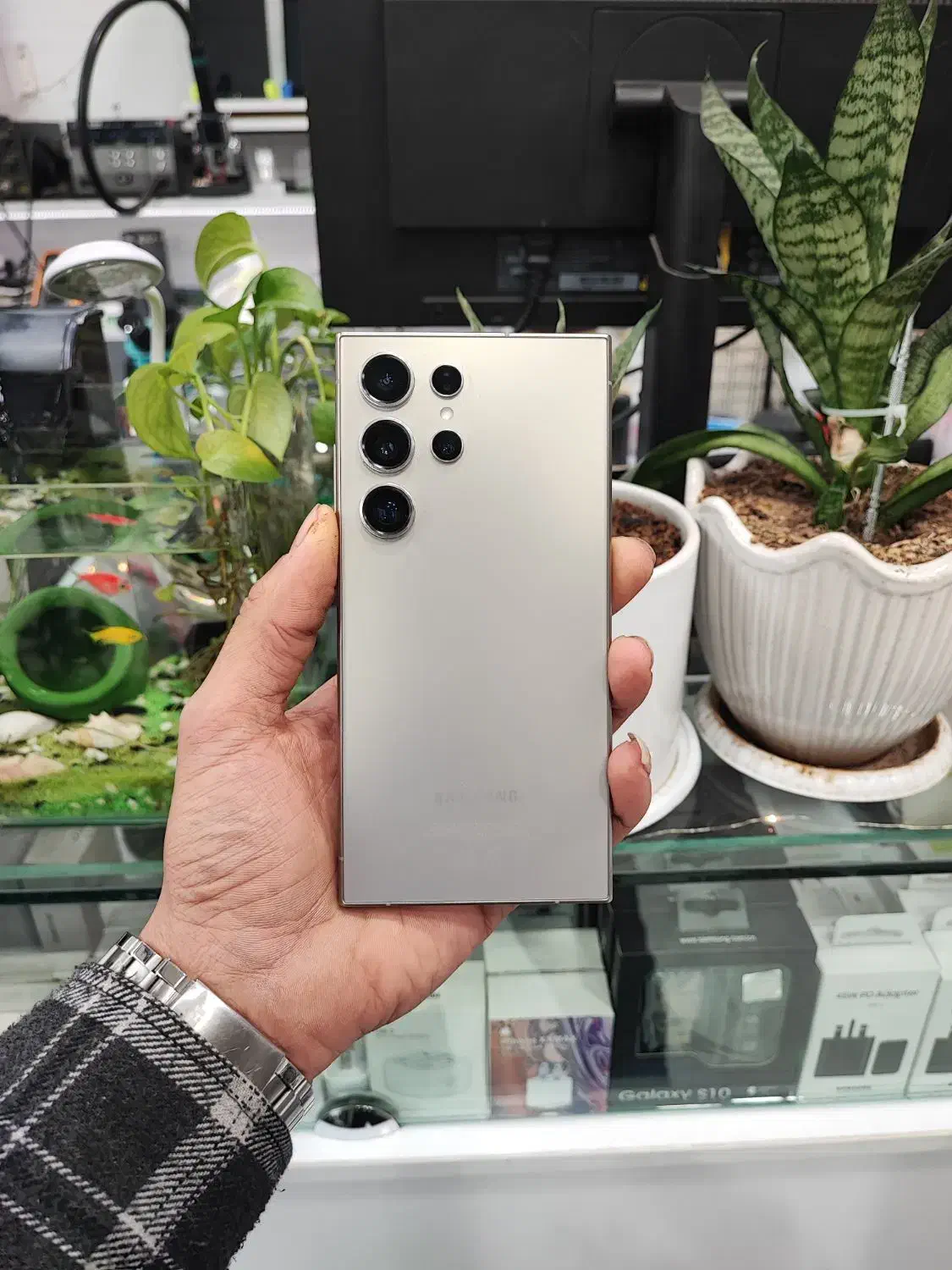 s 24 ultra|موبایل|قم, هفت تیر|دیوار