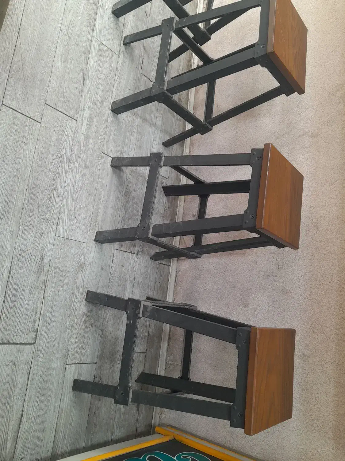 صندلی|کافیشاپ و رستوران|قرچک, شهرک طلائیه|دیوار