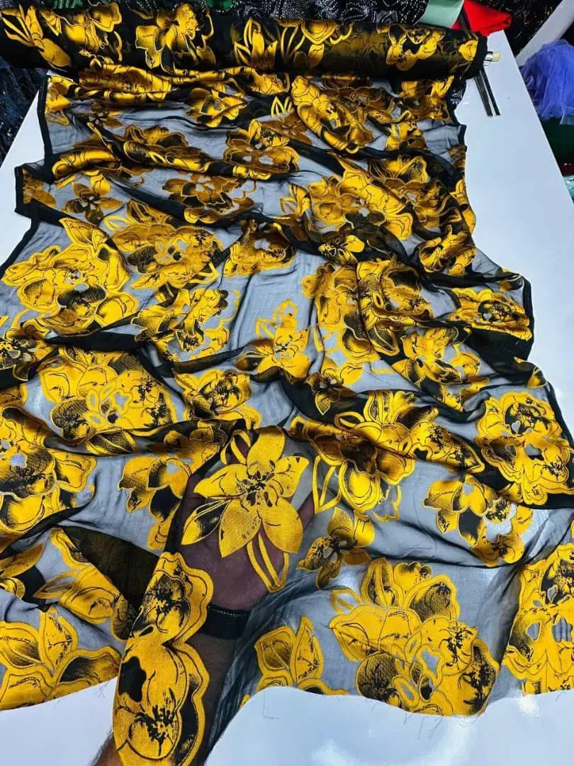 پارچه مجلسی|لباس|هیرمند, |دیوار