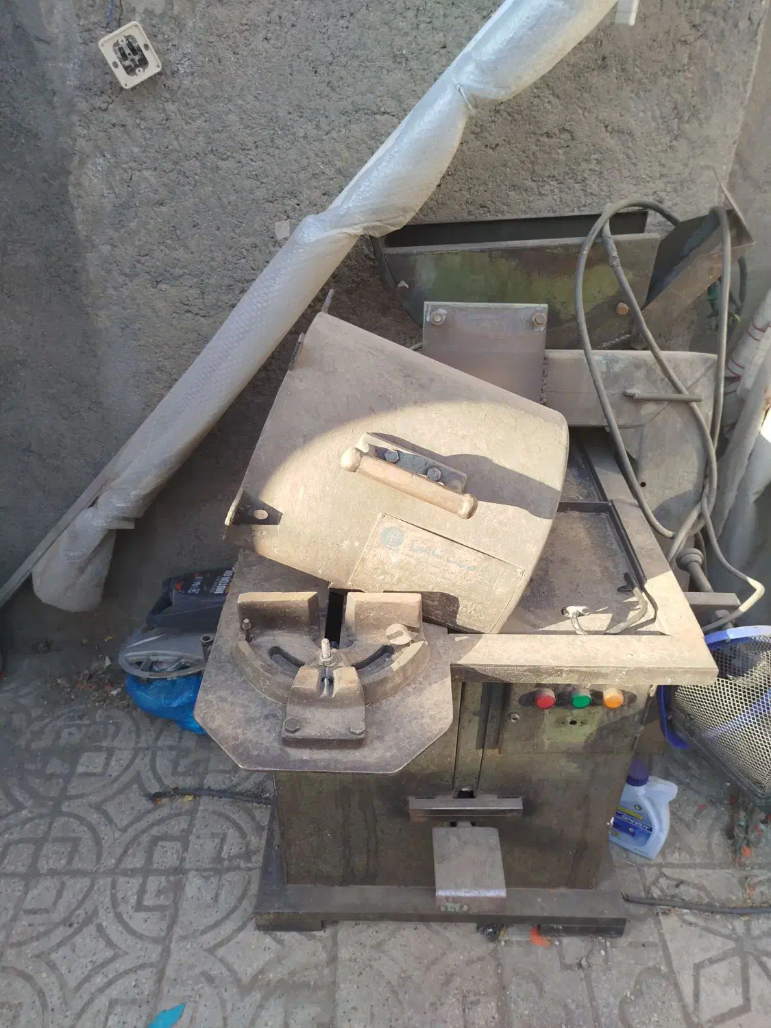 آره اتشی|ابزارآلات|همدان, |دیوار