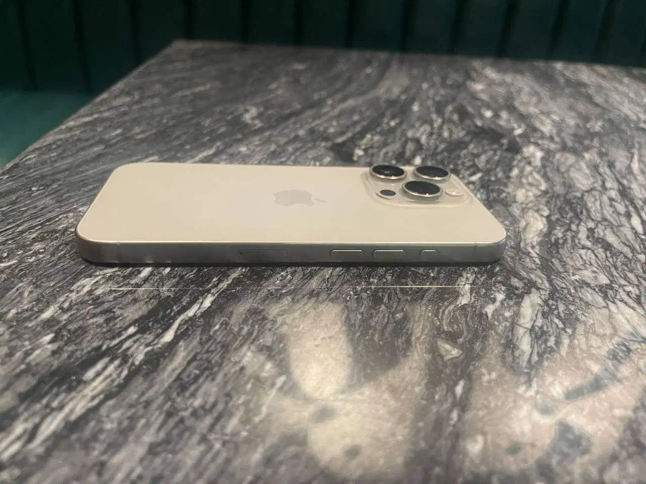 آیفون۱۵پرو|موبایل|بندر انزلی, امامزاده|دیوار