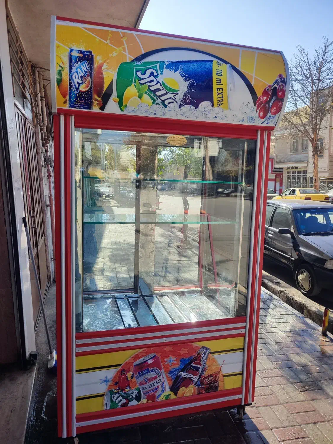 یخچال ایستاده قرمز 1/20|فروشگاه و مغازه|خرمآباد, |دیوار