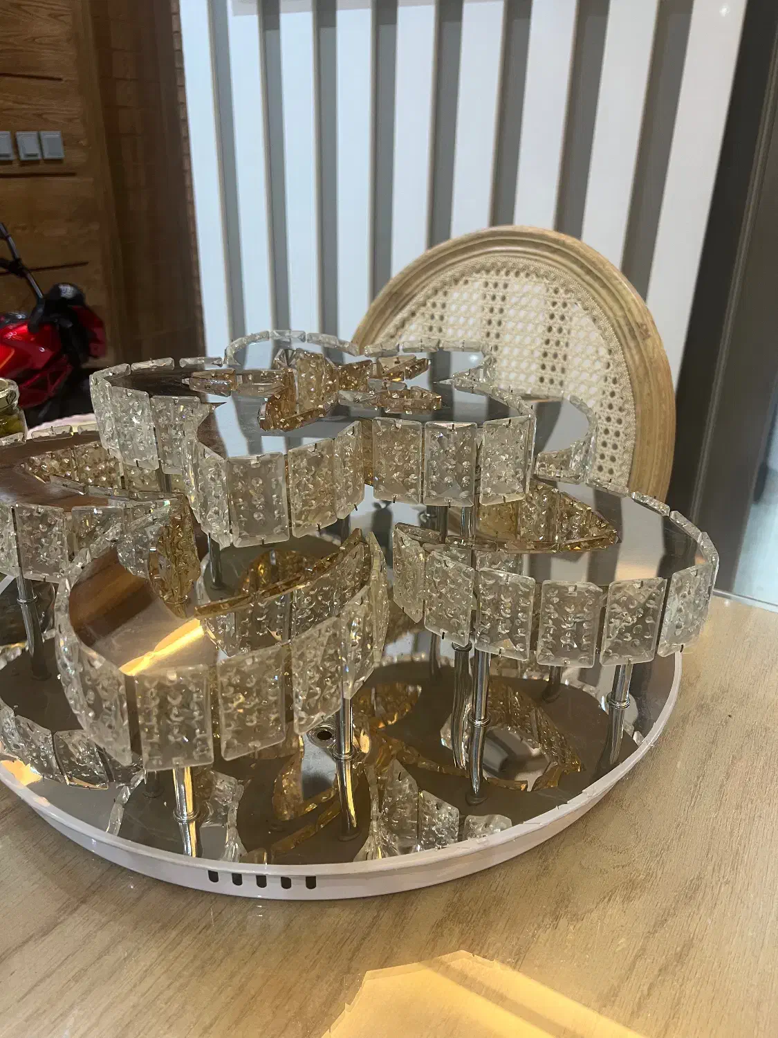 لوستر|لوستر و چراغ آویز|اصفهان, ملک‌شهر|دیوار