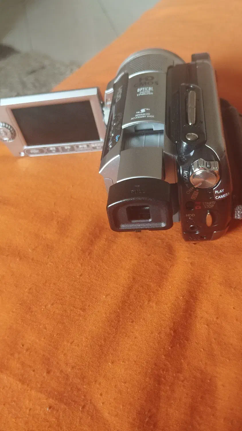 دوربین فیلمبرداری ۴۰ گیگ HD کنون و دوربین عکاسی|دوربین عکاسی و فیلمبرداری|تهران, گیشا|دیوار