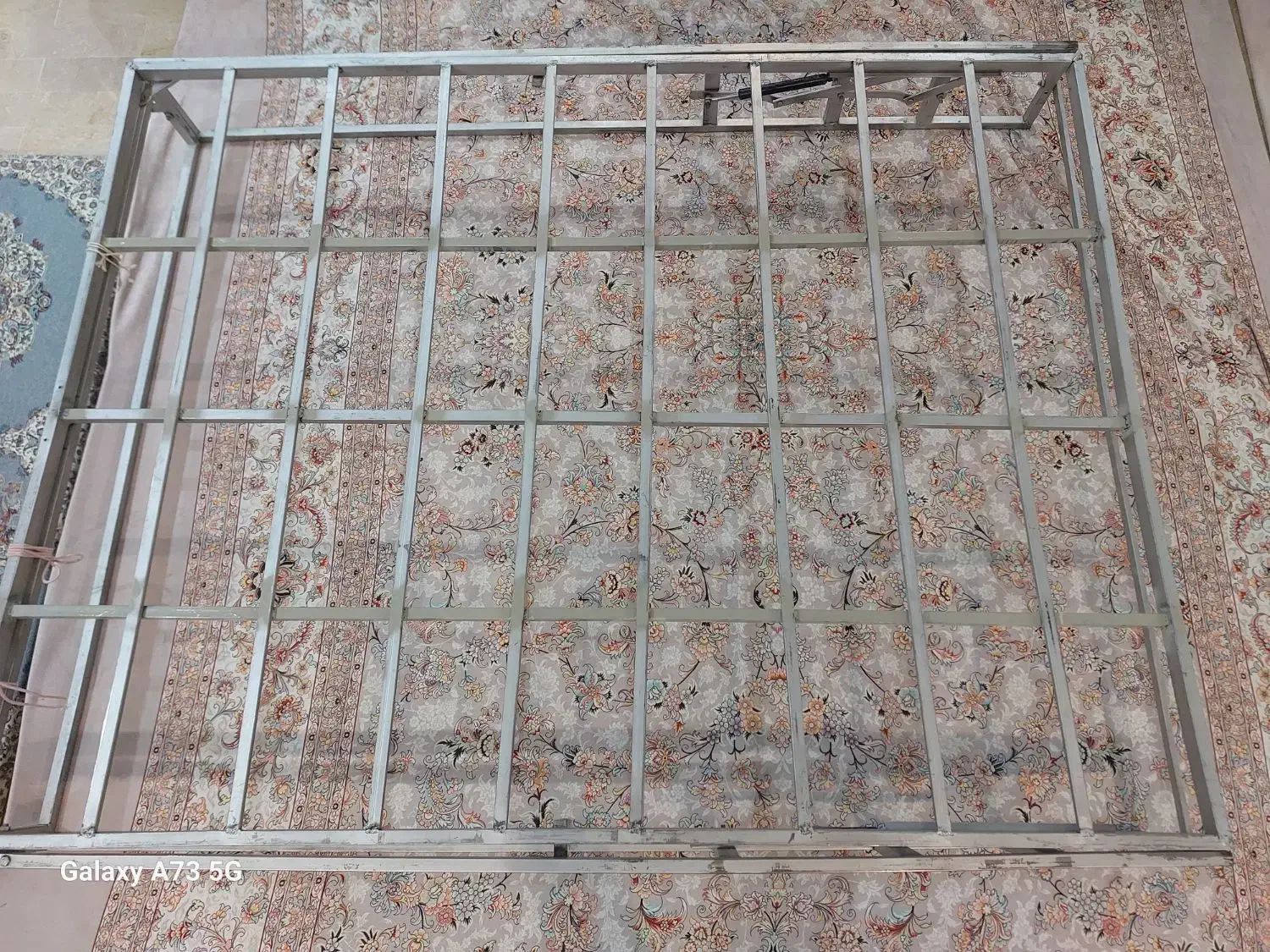 کفی جکدار|تخت و سرویس خواب|تهران, آهنگران (سراسیاب دولاب)|دیوار