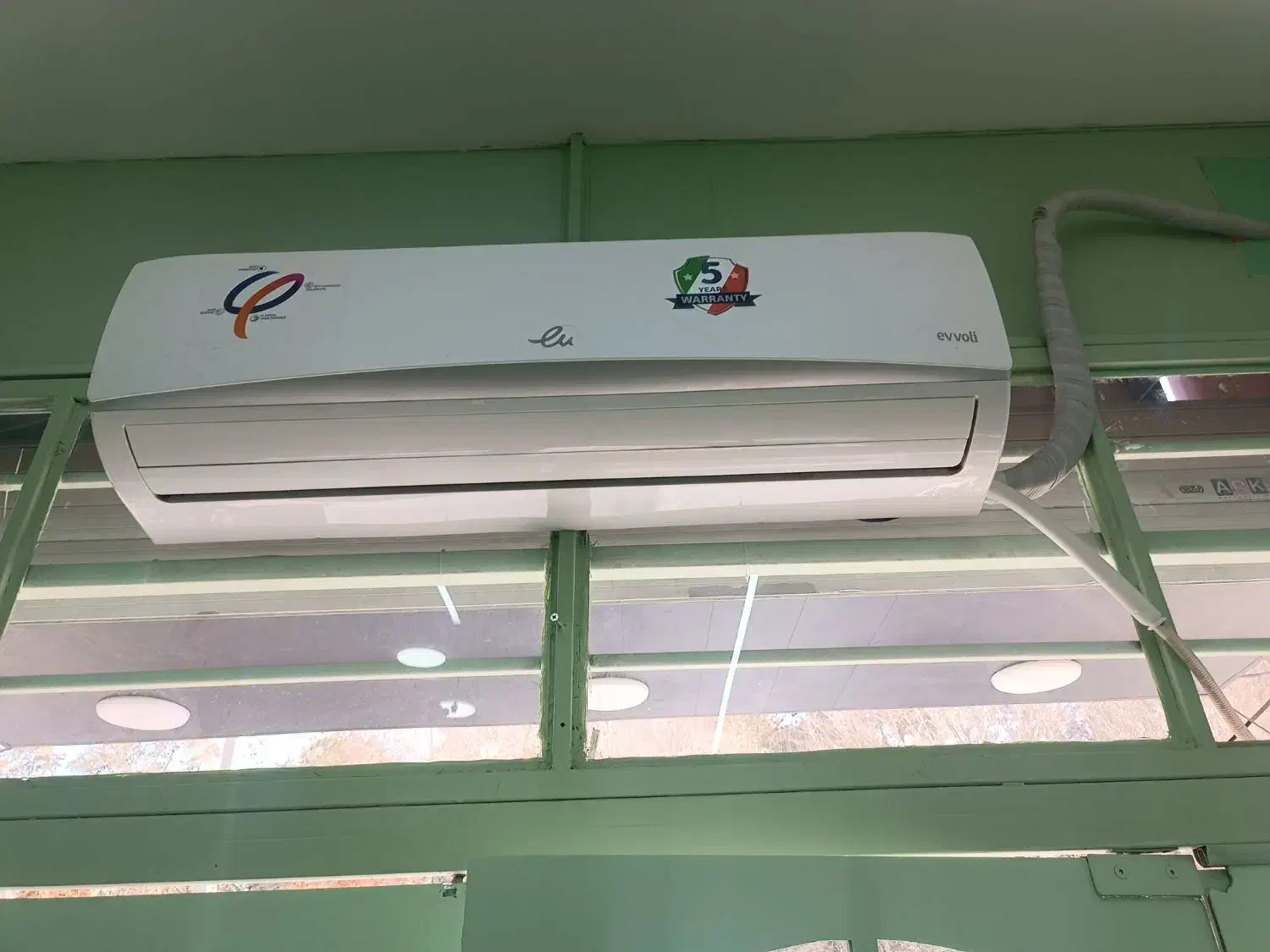 اسپیلت ایوولی ۳۰ هزار گلدن|کولر گازی و فن‌کوئل|شاهین‌شهر, نظامی|دیوار