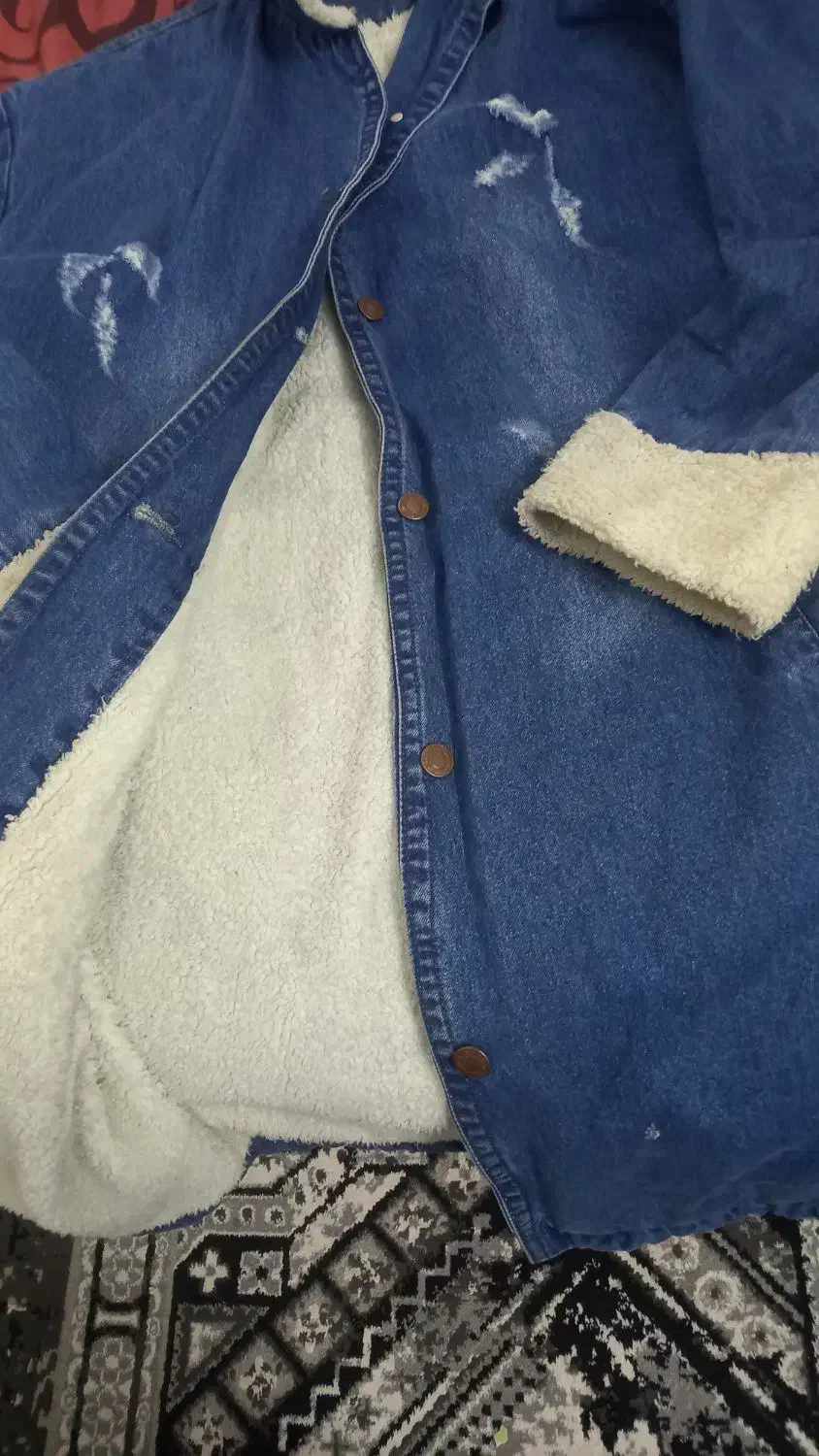 مانتو لی داخل خز دار در حد نو|لباس|اصفهان, شهرک امام خمینی|دیوار