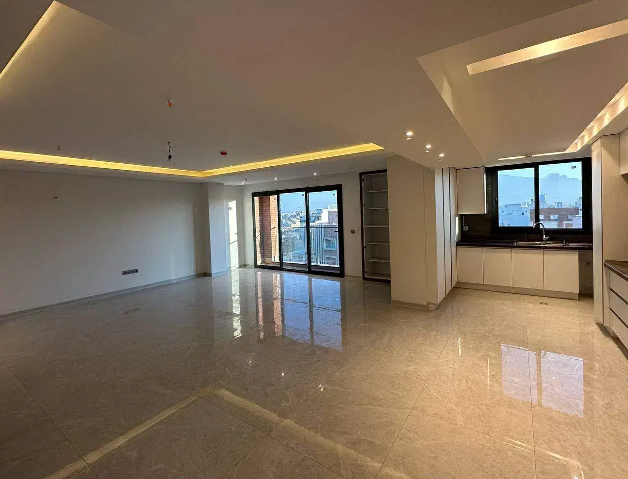 آپارتمان، خیابان عشوریون، 98 متر|فروش آپارتمان|اصفهان, گورتان|دیوار