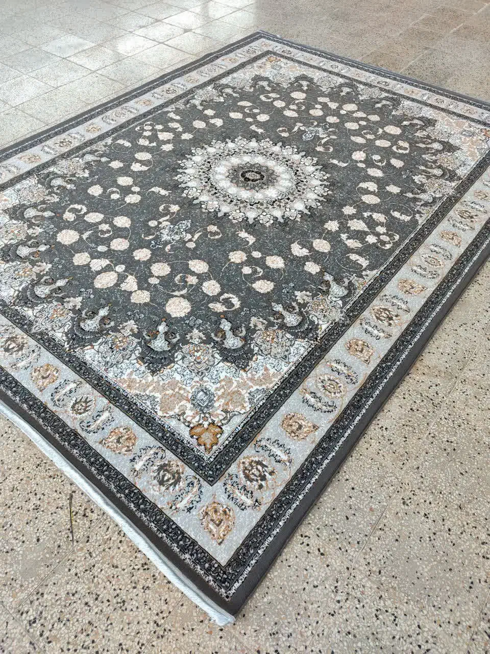 فرش نقشه اصفهان ۱۲ - ۹ - ۶ متری نو در ۳ رنگ|فرش|پلدختر, |دیوار