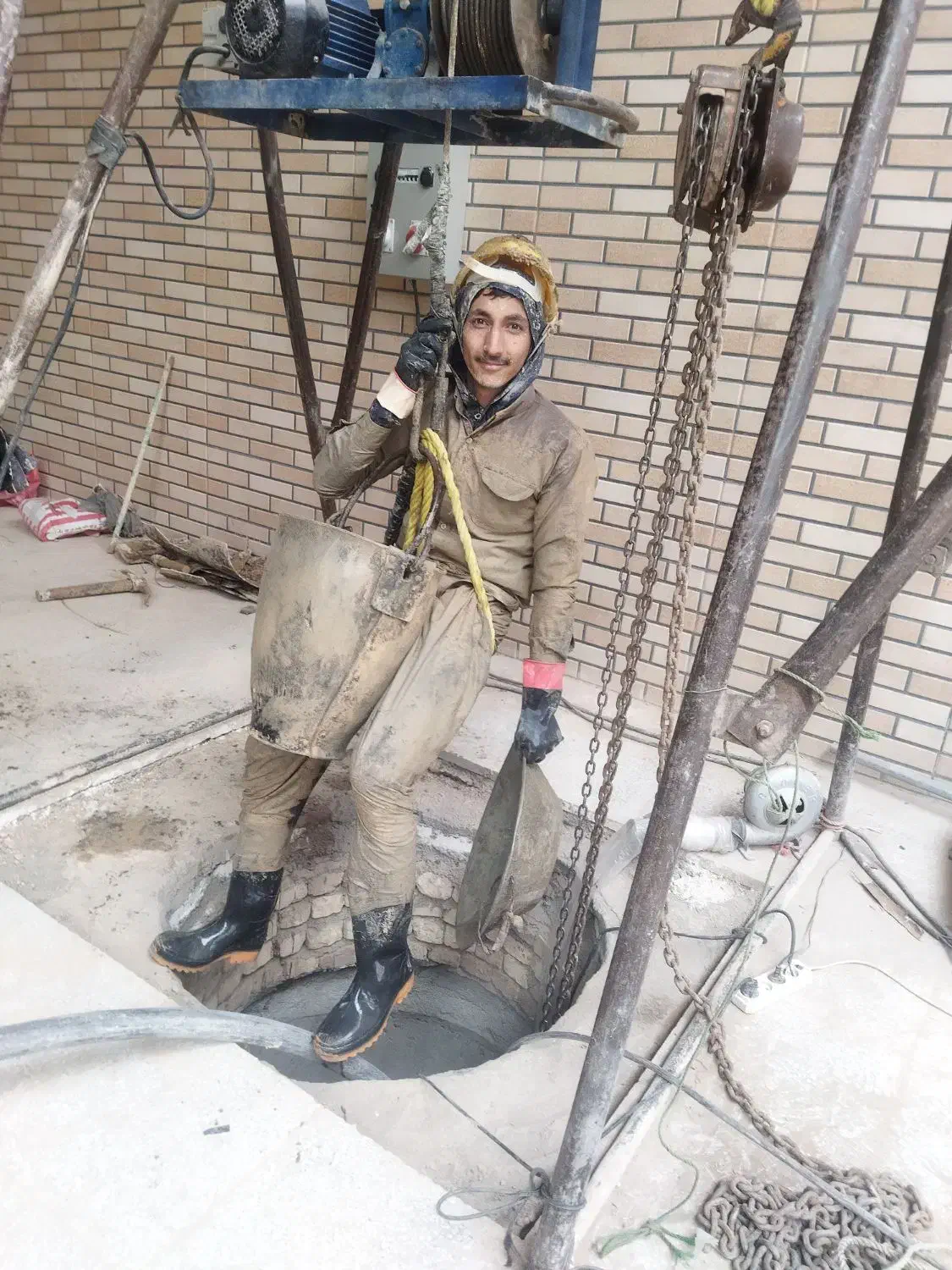 حفرچاه فاضلاب|خدمات پیشه و مهارت|اصفهان, جلالیه|دیوار