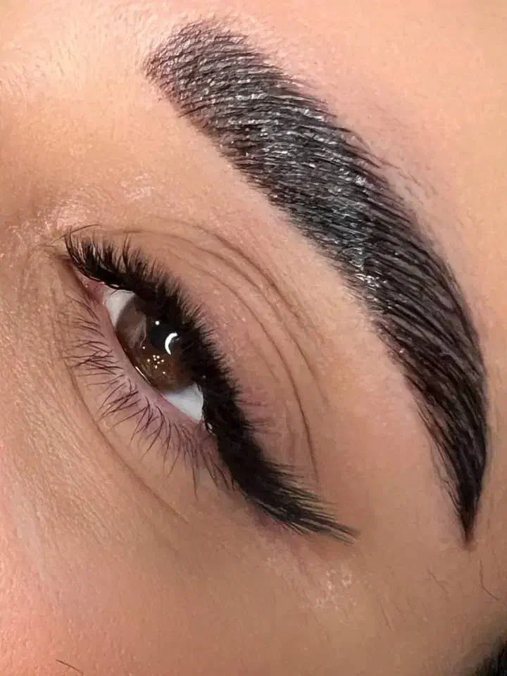 نیازمند مژه کار|استخدام درمانی، زیبایی، بهداشتی|داراب, |دیوار