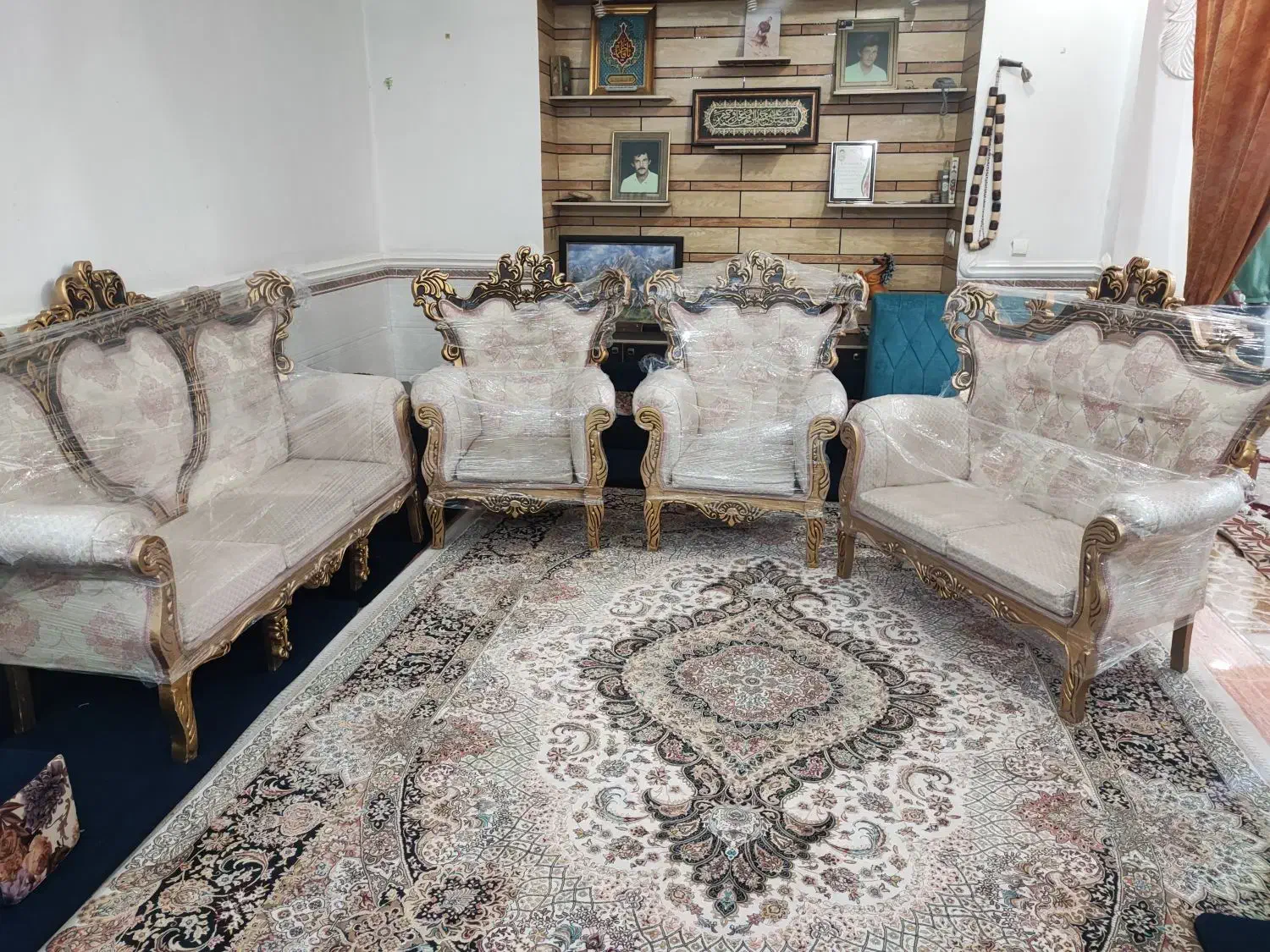 مبل ۷ نفره سلطنتی|مبلمان خانگی و میز عسلی|سوسنگرد, |دیوار