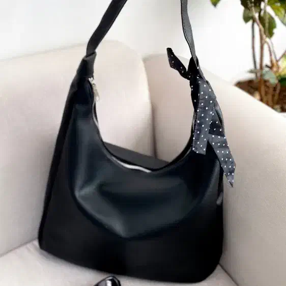 کیف مشکی بزرگ|کیف، کفش، کمربند|خرم‌آباد, |دیوار