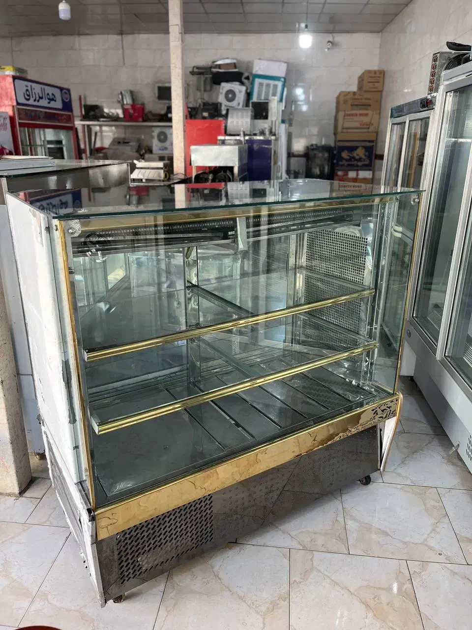 یخچال مکعبی دودی طلایی موتور دانفوس|فروشگاه و مغازه|نسیم‌شهر, |دیوار