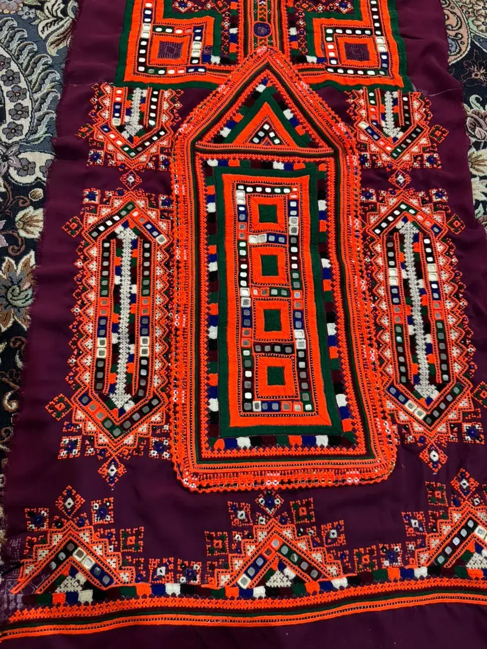 دوخت لباس|لباس|ایرانشهر, |دیوار