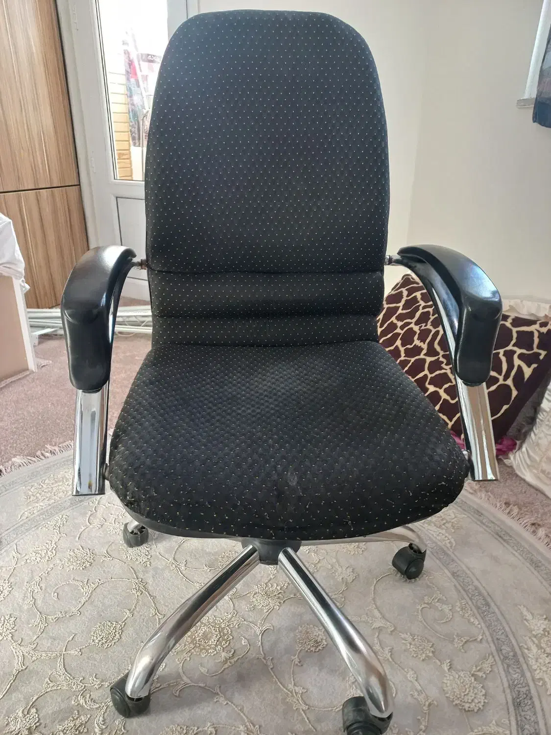 صندلی چرخ دار اداری|صندلی و نیمکت|همدان, |دیوار