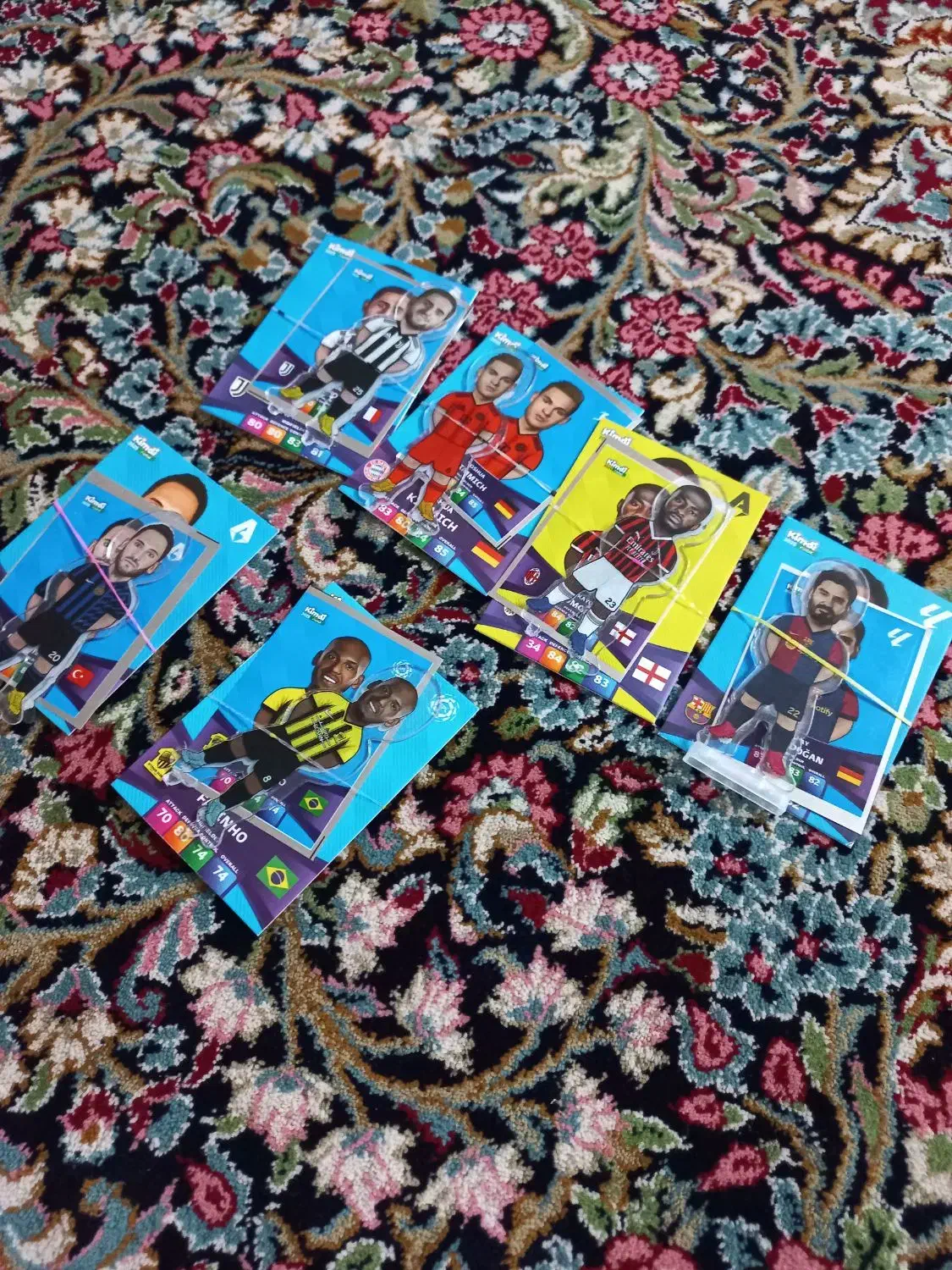 کیمدی|اسباب‌‌بازی|بم, |دیوار