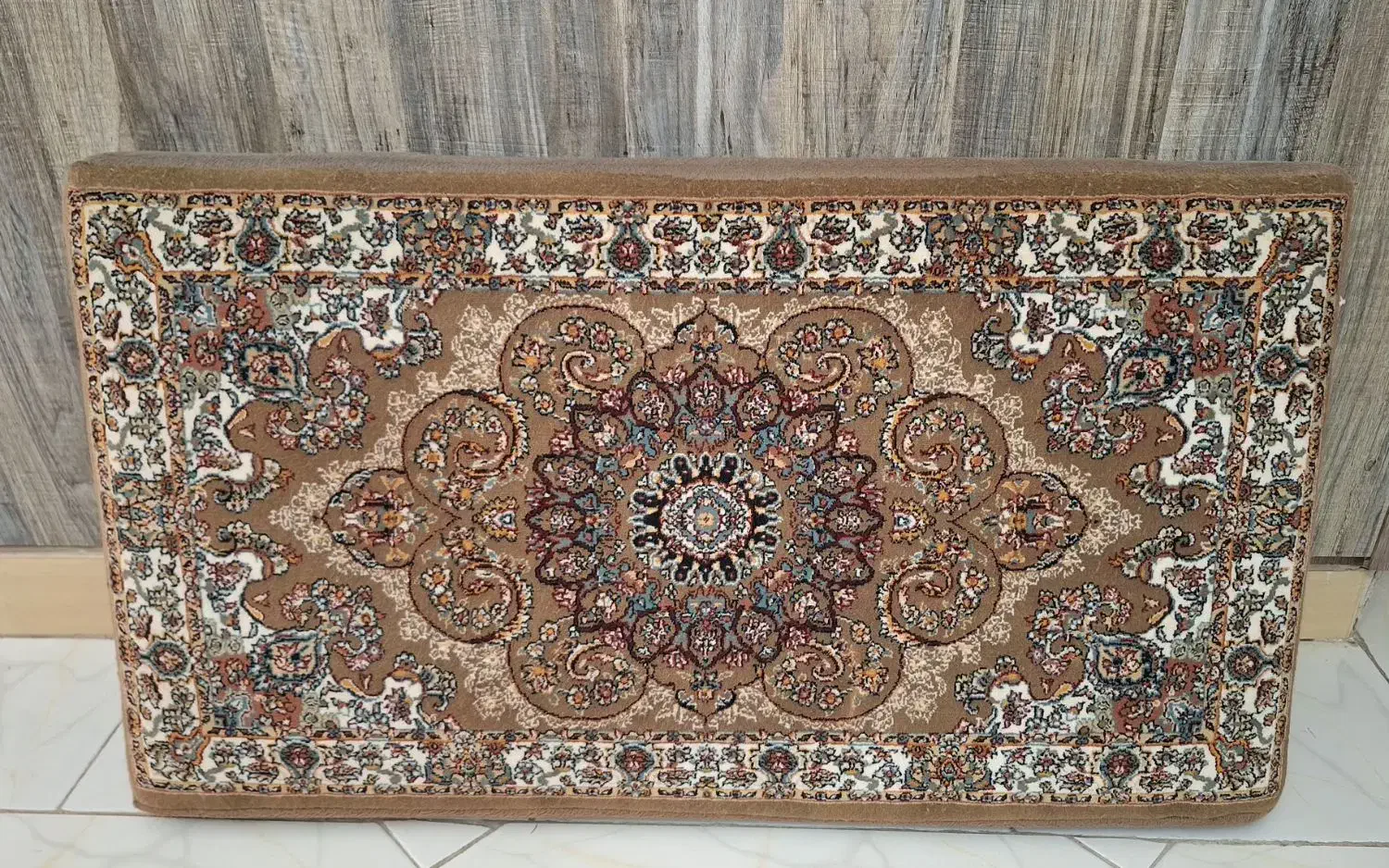 یک جفت پشتی|پشتی|قزوین, |دیوار