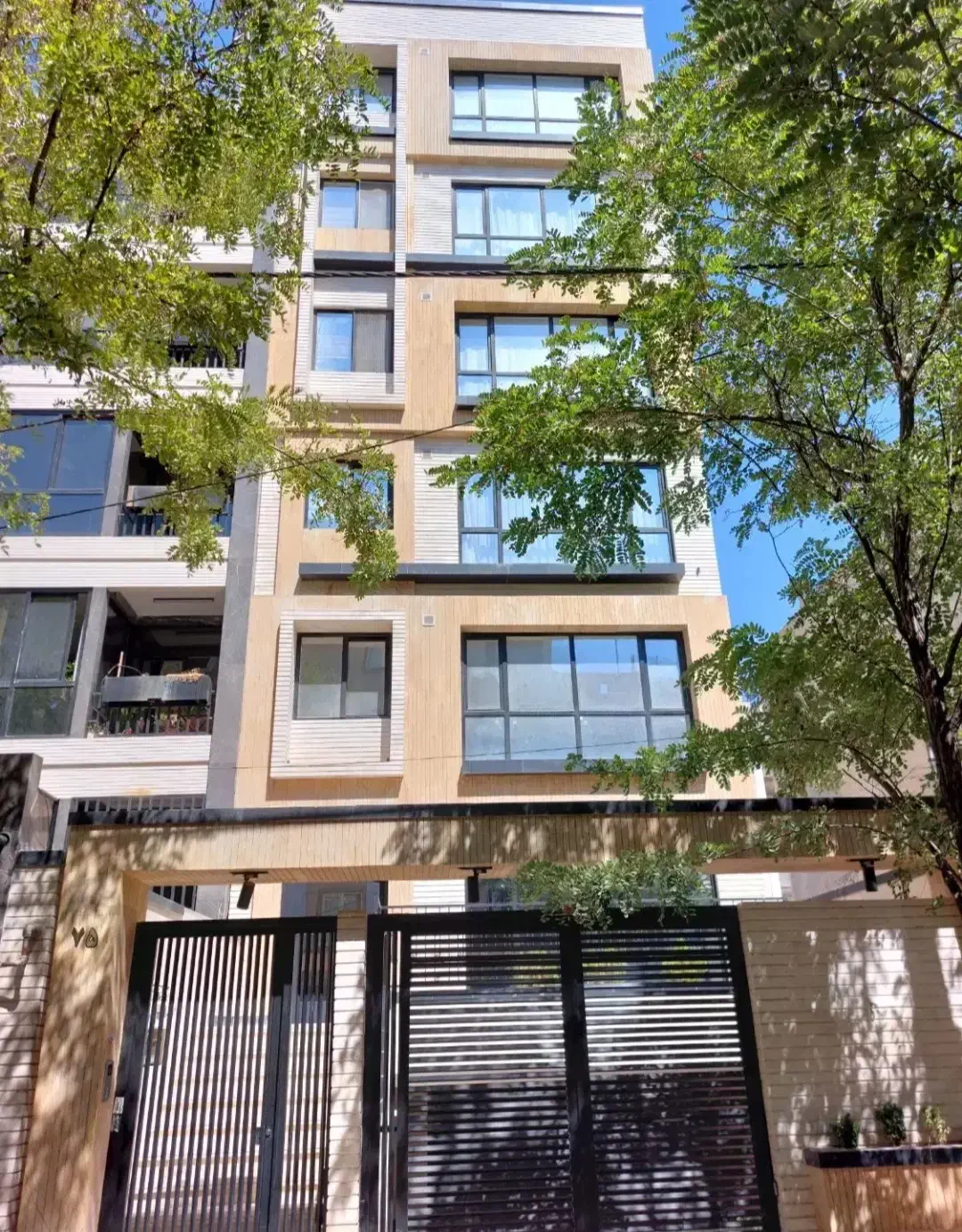 فروش ۱۶۰مترآپارتمان صارمی۲۳ لوکیشن بی نظیر|فروش آپارتمان|مشهد, هنرستان|دیوار