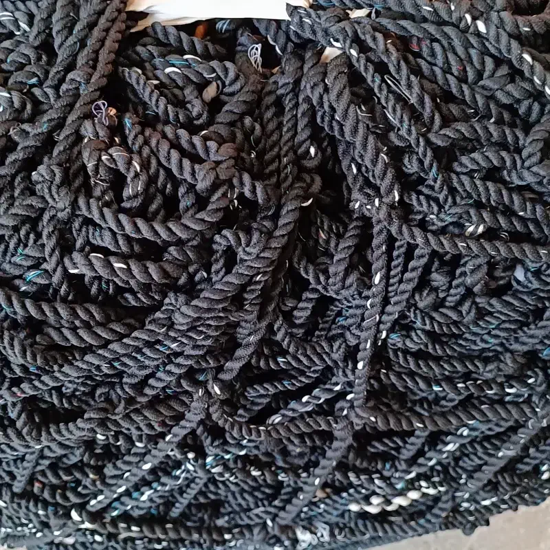 یک عدد زنجیر چرخ ۲۴ ویک عدد تور محافظ بار ده چرخی|قطعات یدکی و لوازم جانبی|محمدشهر, همایون ویلا|دیوار