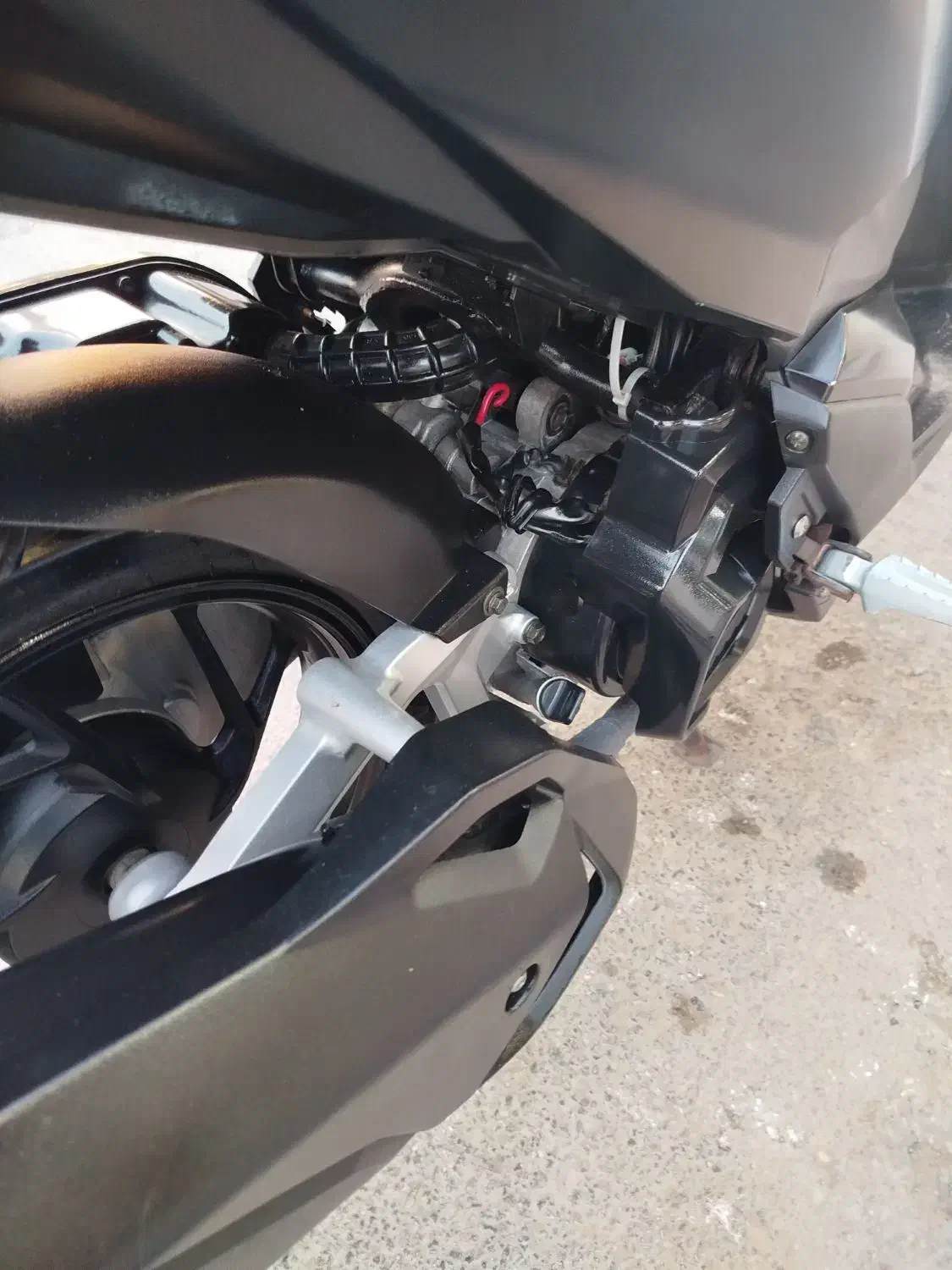 واریو 170i|موتورسیکلت|بوشهر, |دیوار