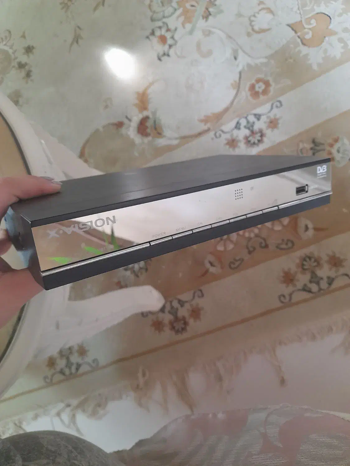 تلویزیون ال جی ۲۱ اینج همراه دستگاه دیجیتال|تلویزیون و پروژکتور|بندر انزلی, مسکن مهر|دیوار