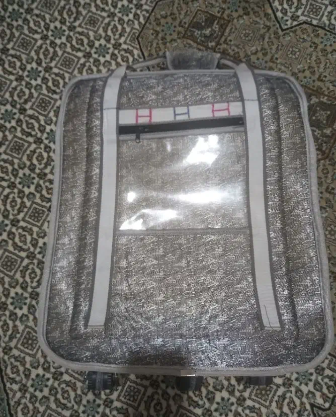 چمدان مسافرتی|کیف، کفش، کمربند|برخوار, |دیوار