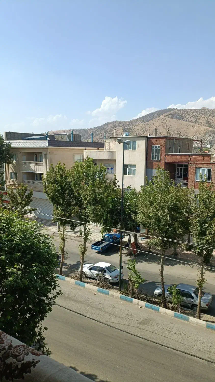 آپارتمان دوخوابه،ویو خیابان ۳۲متری،|فروش آپارتمان|مریوان, |دیوار