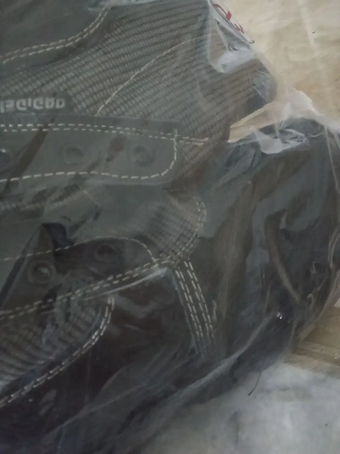 سایز 42در بسته بندی با تخفیف|کیف، کفش، کمربند|یزد, |دیوار