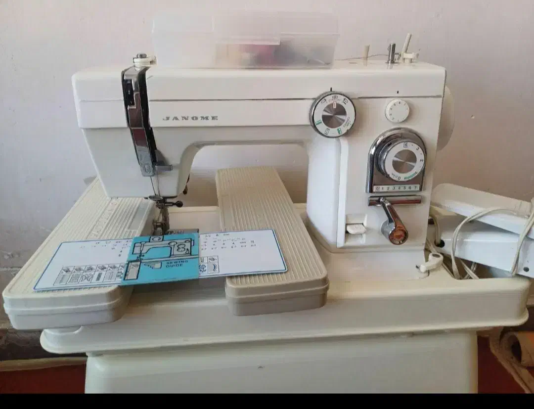 چرخ ژانومه سالم و تمیز|چرخ خیاطی و ریسندگی|اندیمشک, |دیوار