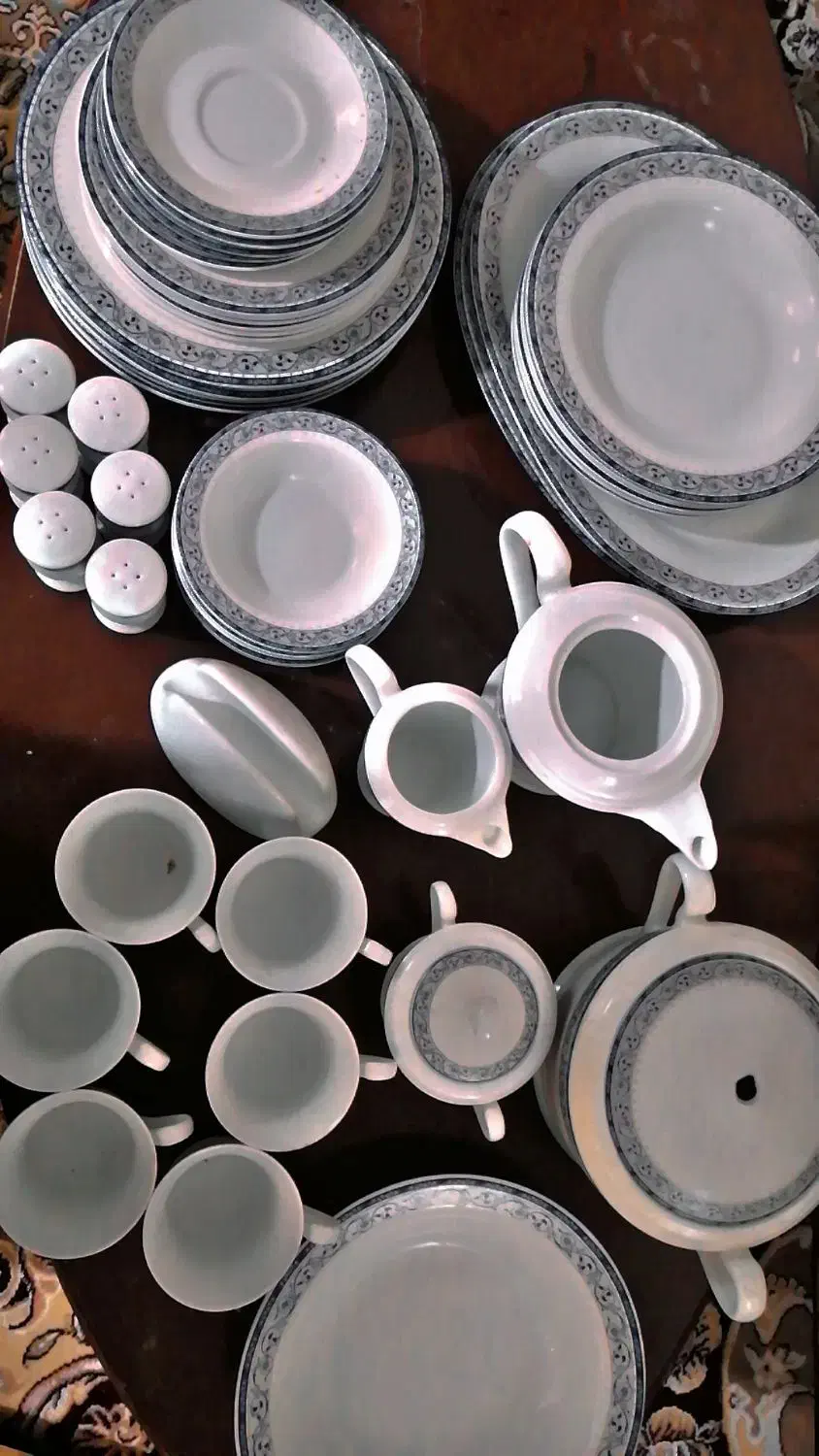 سرویس پذیرایی 6 نفره|ظروف سرو و پذیرایی|قم, دوبرادر|دیوار