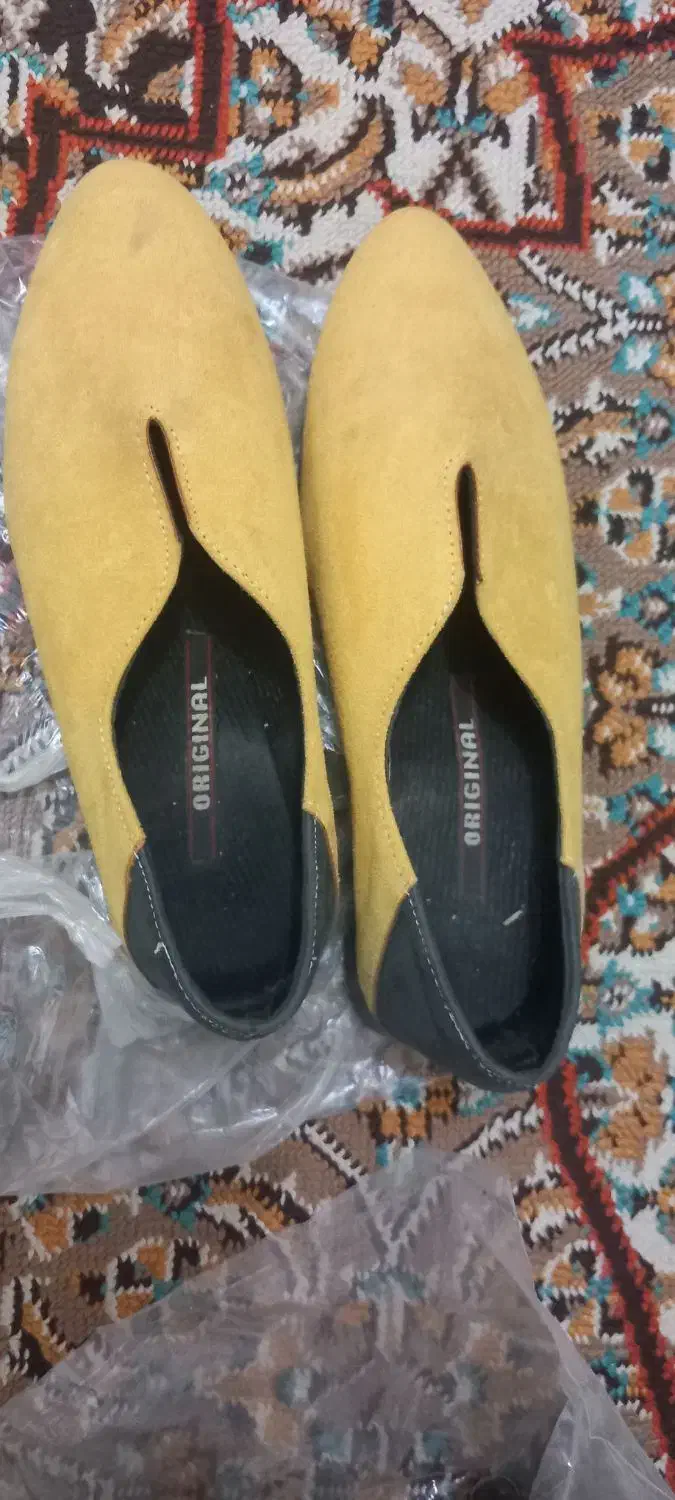 بوت جنس چرم سایز۴۰ وکالج سایز۴۰|کیف، کفش، کمربند|کاشان, شهرک خاتم الانبیا (مسکن ملی کاشان)|دیوار