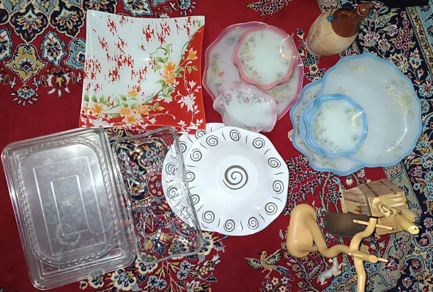 عروسک های بامزه ،ظروف،تلفن سالم|حراج|مشهد, رده|دیوار