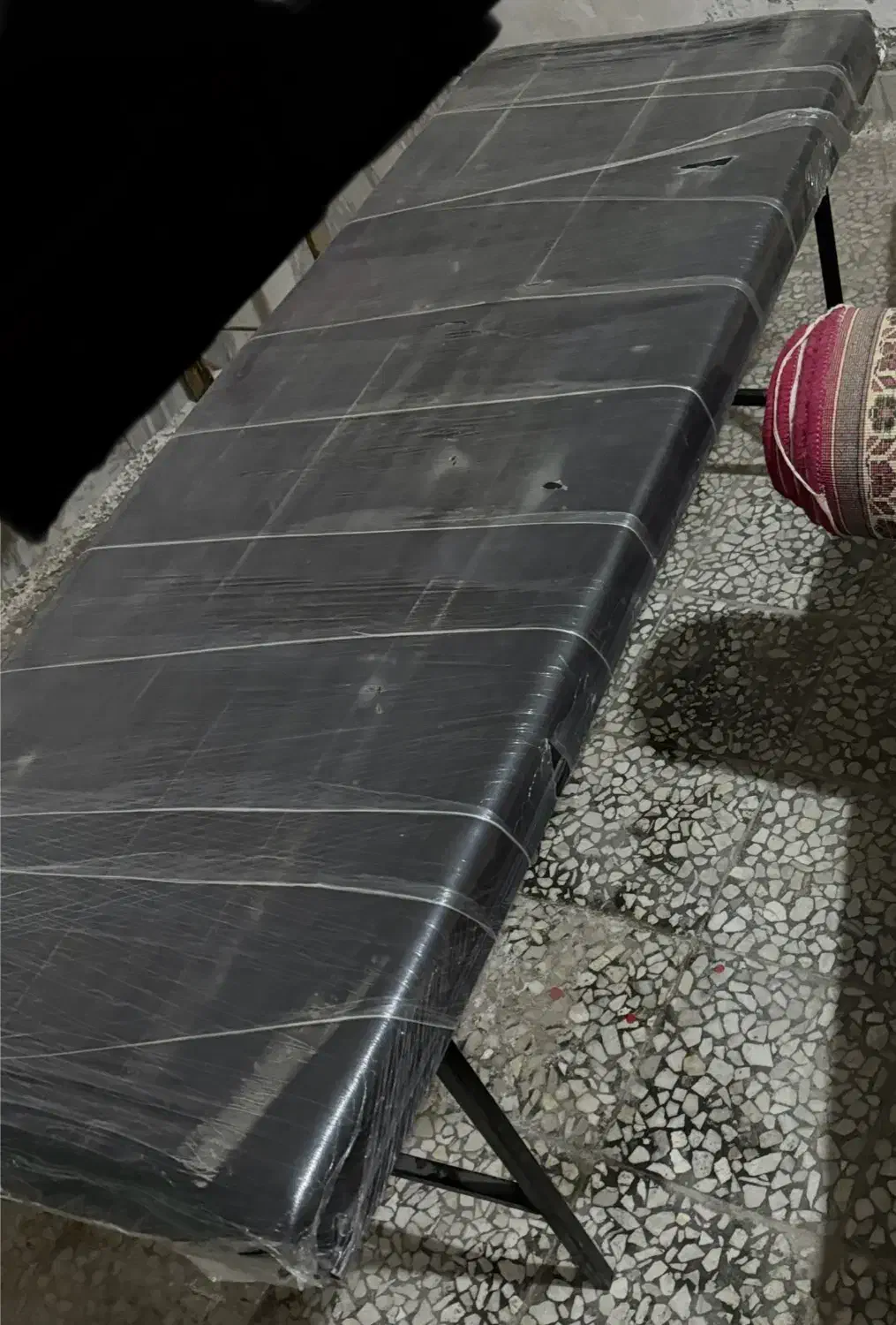 تخت یک تیکه با فوم پهن|آرایشگاه و سالن‌های زیبایی|بندر ماهشهر, |دیوار