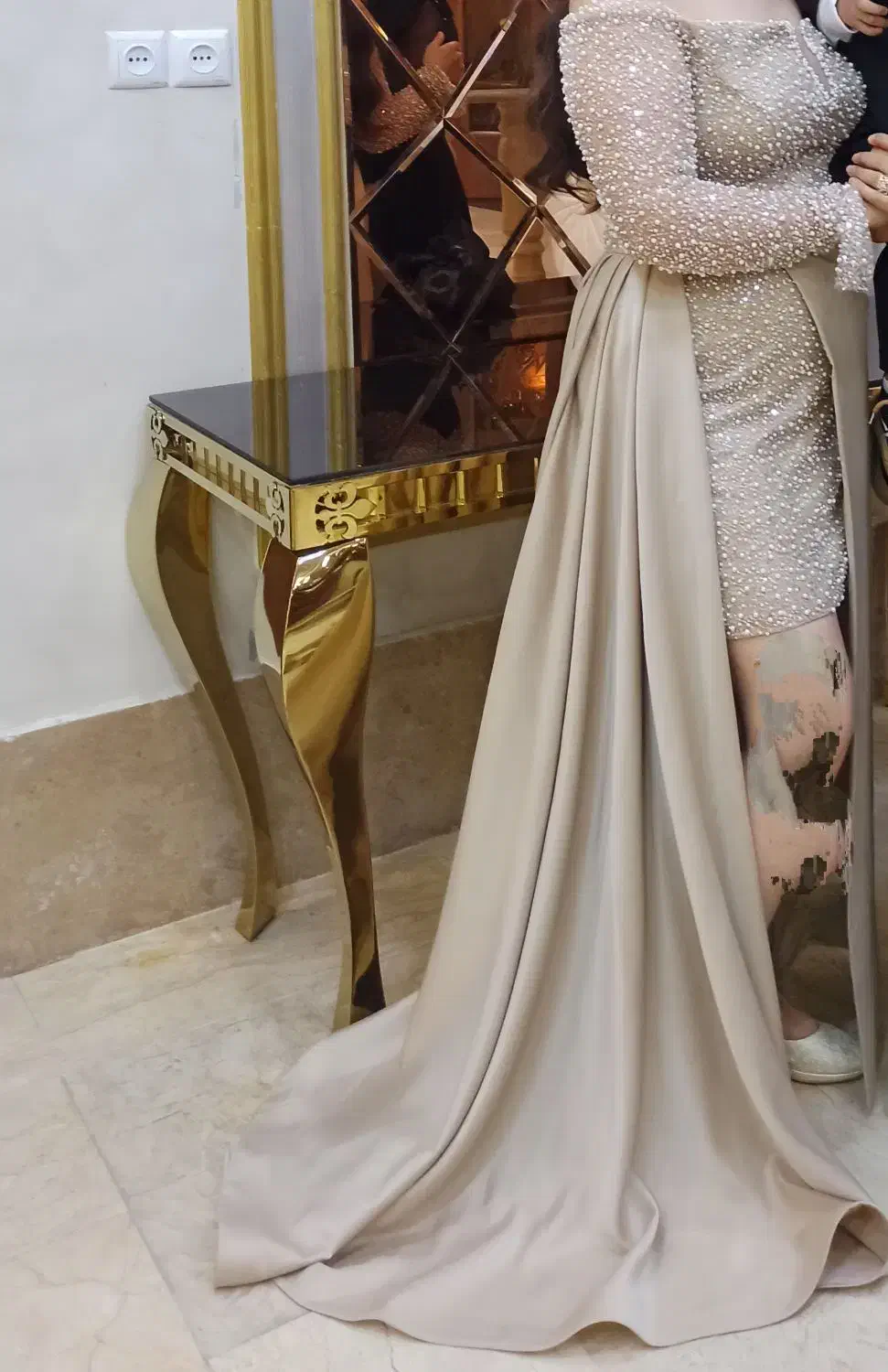 لباس مجلسی|لباس|پاکدشت, پاکدشت (مامازند)|دیوار