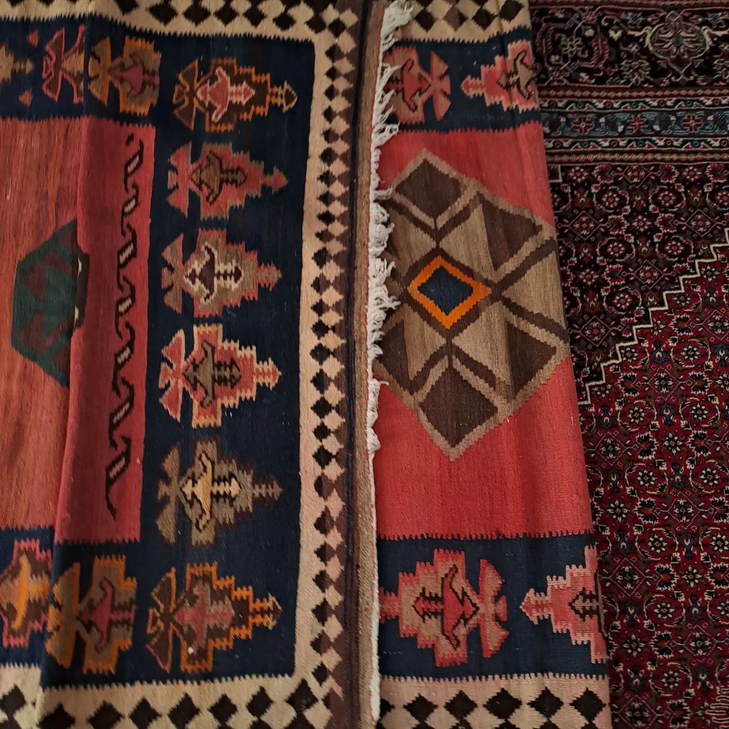 گلیم دستبافت با رنگ گیاهی|گلیم، جاجیم، گبه|زنجان, |دیوار