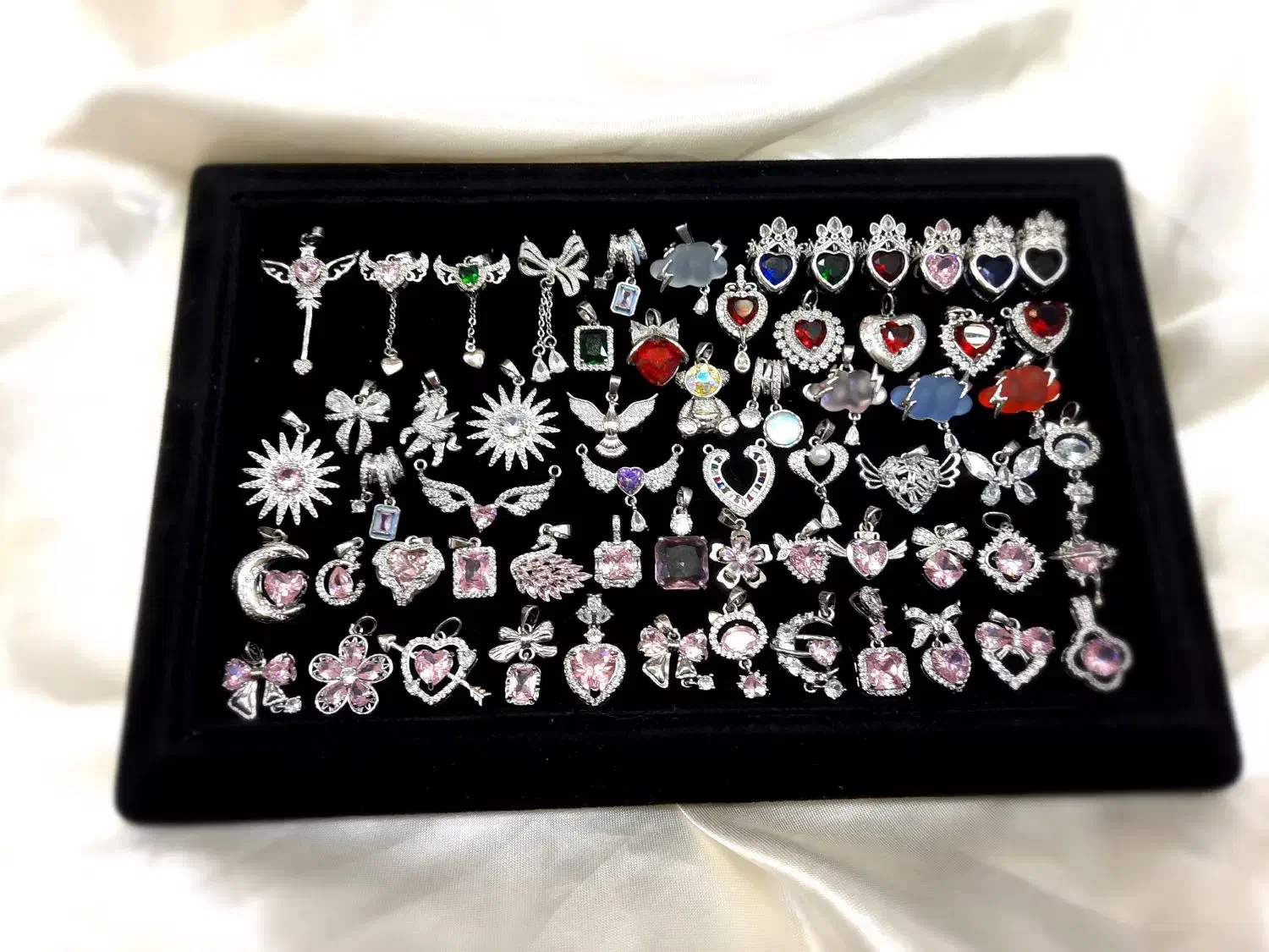 انواع پلاک سواروسکی نگین دار دارای مدل های مختلف|بدلیجات|قم, ارم|دیوار