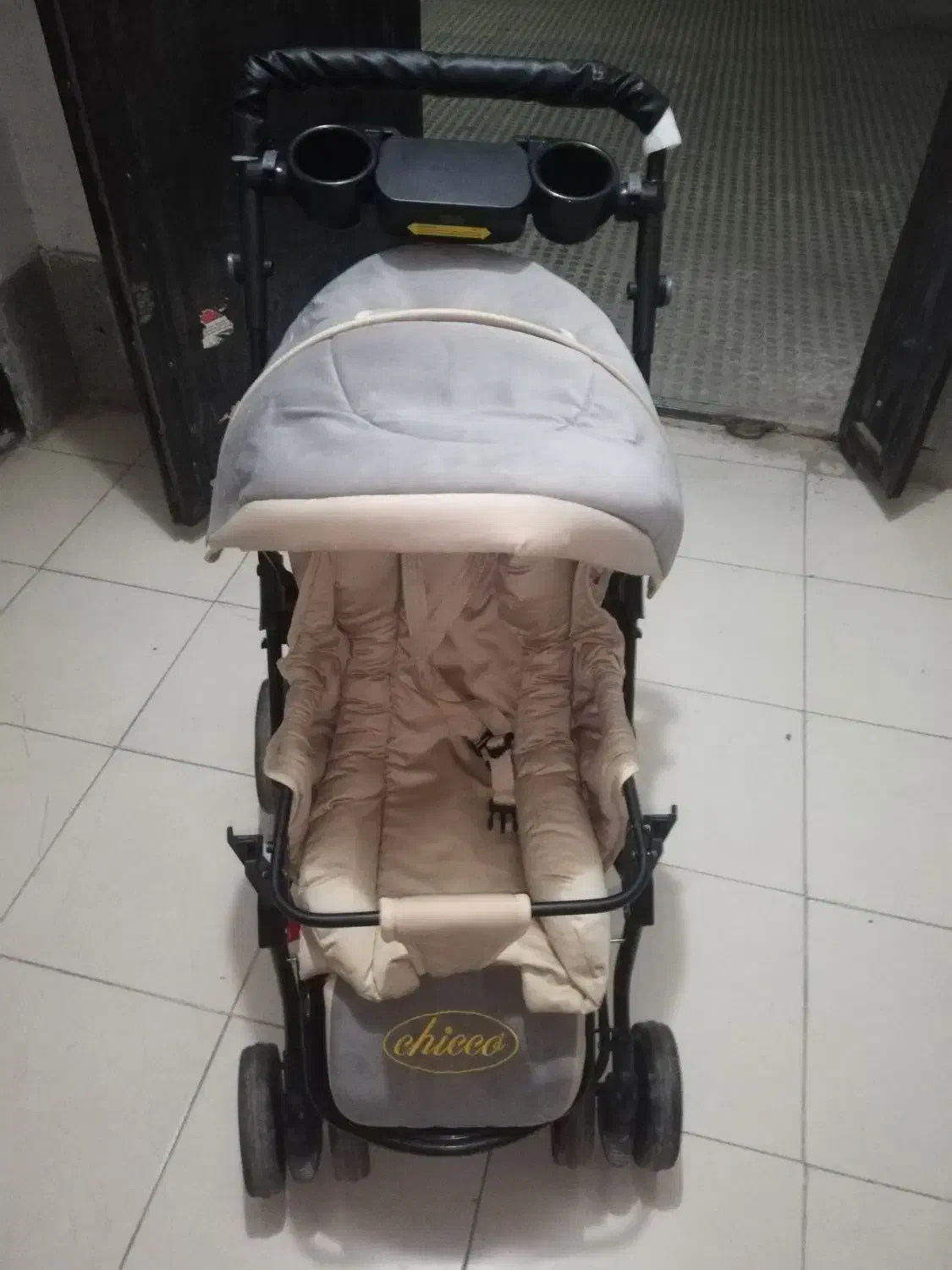 کالسکه چیکو در حد نو|کالسکه و لوازم جانبی|صدرا-فارس, فاز ۲|دیوار