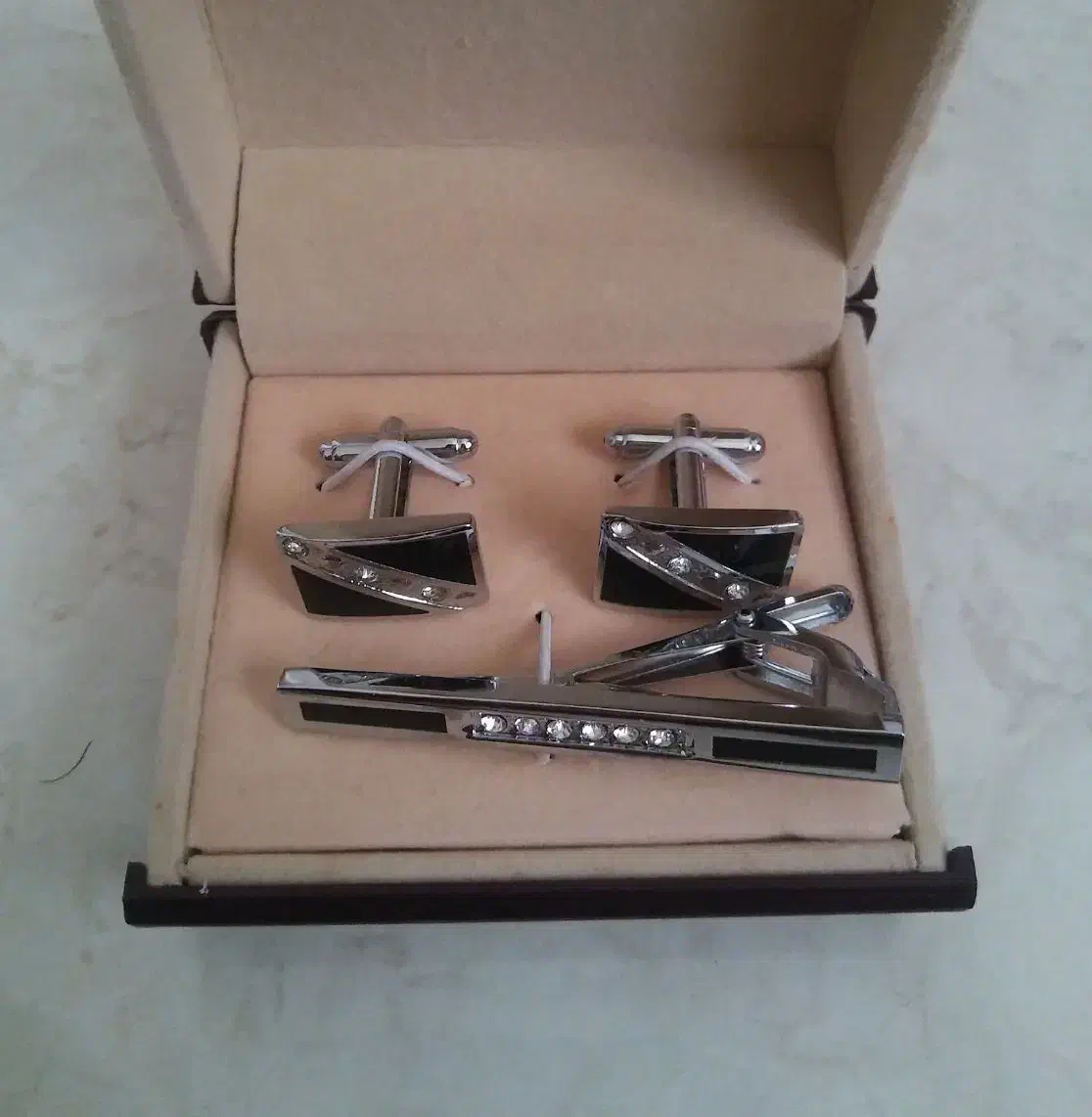 ست گیره کراوات و دکمه سراستین|بدلیجات|گرگان, |دیوار