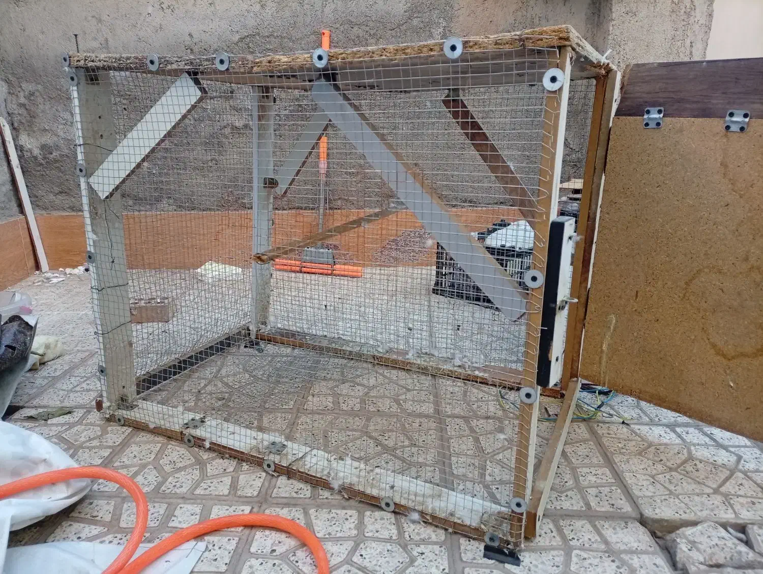 قفس تمیز مخصوص پرنده وهر حیوان دیگر|لوازم جانبی حیوانات|نیشابور, جمهوری|دیوار