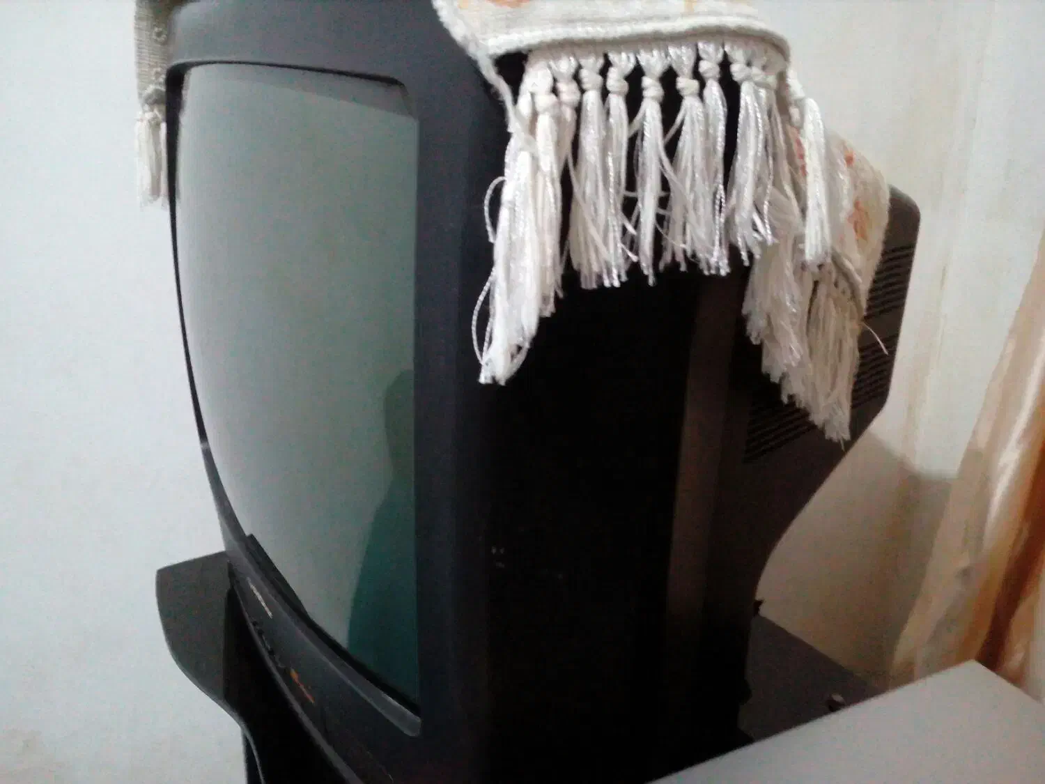 تلوزیون GoldStar گلداستار ۲۳ اینچ|تلویزیون و پروژکتور|رشت, کوی طالقانی|دیوار