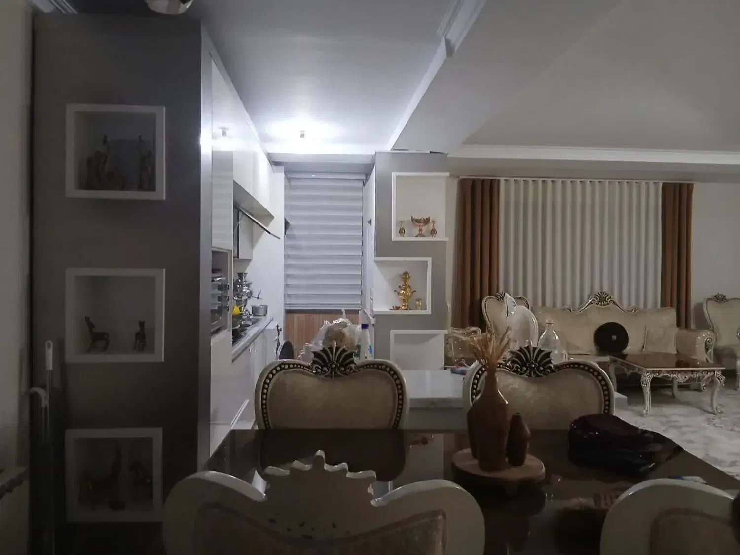 ۵۸ متر گل سرخ شرقی/وام گرفته شده ۴۷۰ آورده|فروش آپارتمان|اندیشه, اندیشه فاز ۱|دیوار