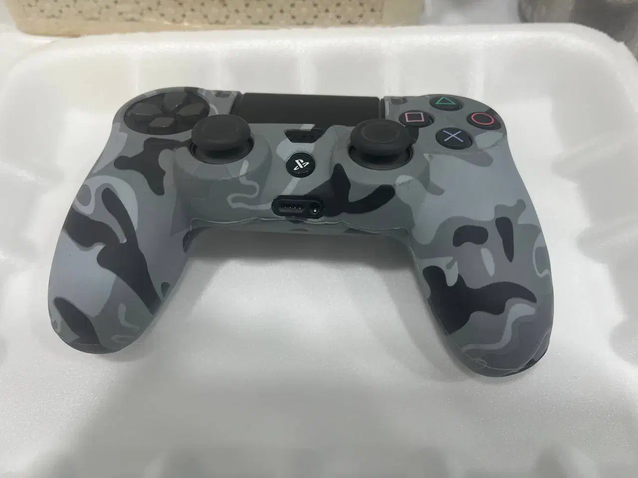 دسته ی ps4|کنسول، بازی ویدئویی و آنلاین|ایلام, |دیوار