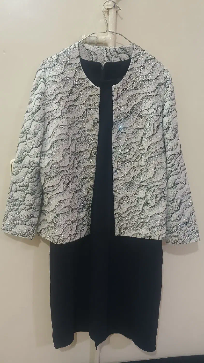 لباس|لباس|بهارستان, |دیوار