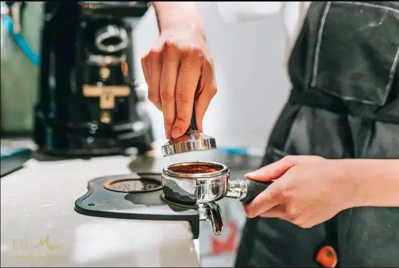 استخدام در کافی شاپ در لشگرک|استخدام خدمات فروشگاه و رستوران|خرم‌آباد (تنکابن), |دیوار