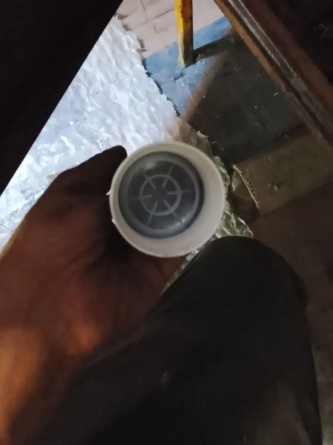 چسب شیشه اکواریم درجه یک مفت زدم|عمده‌فروشی|بندر گناوه, |دیوار