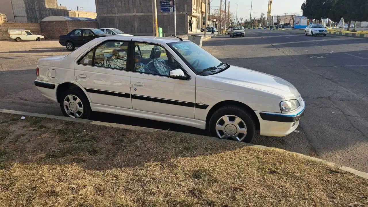 فروشی|خودرو سواری و وانت|کاشان, کارگر|دیوار